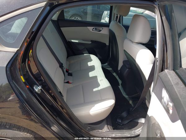 2022 KIA FORTE LXS