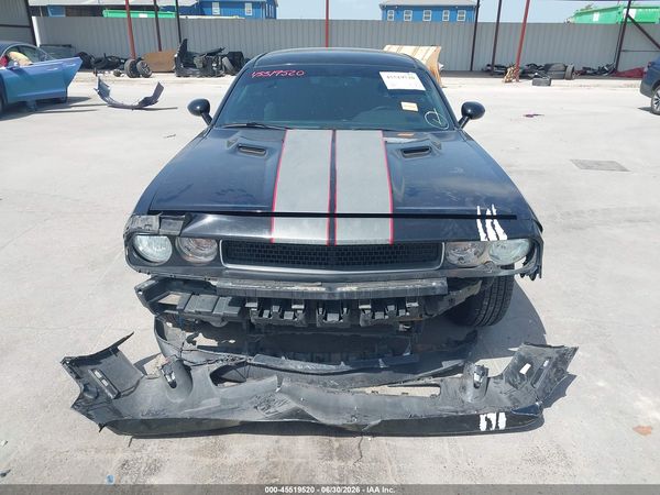 2013 DODGE CHALLENGER SXT