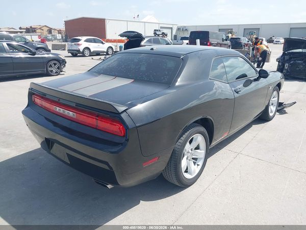 2013 DODGE CHALLENGER SXT