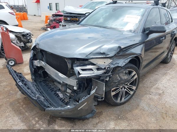 2020 AUDI SQ5 — I6