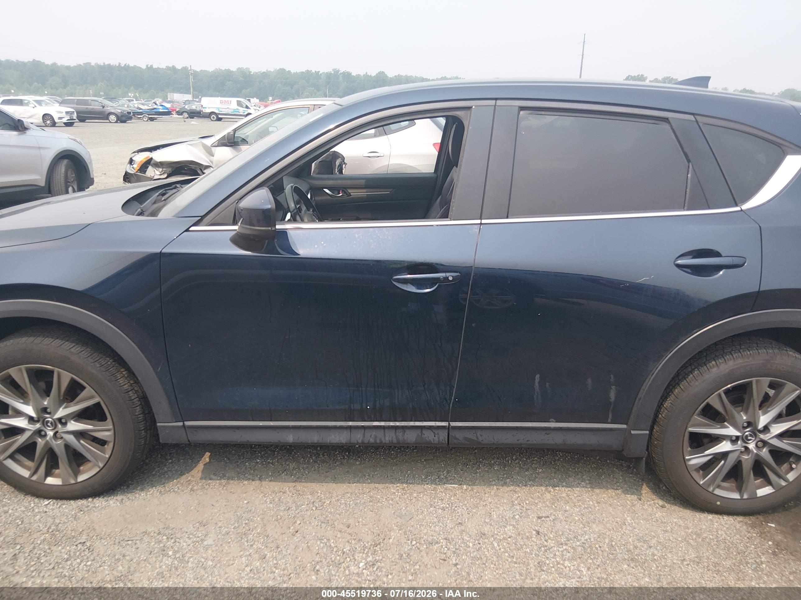 2021 MAZDA CX-5 SIGNATURE
