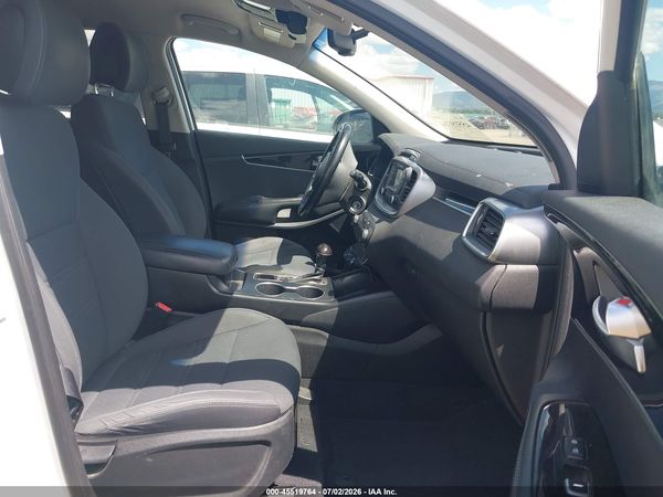 2016 KIA SORENTO 2.4L LX