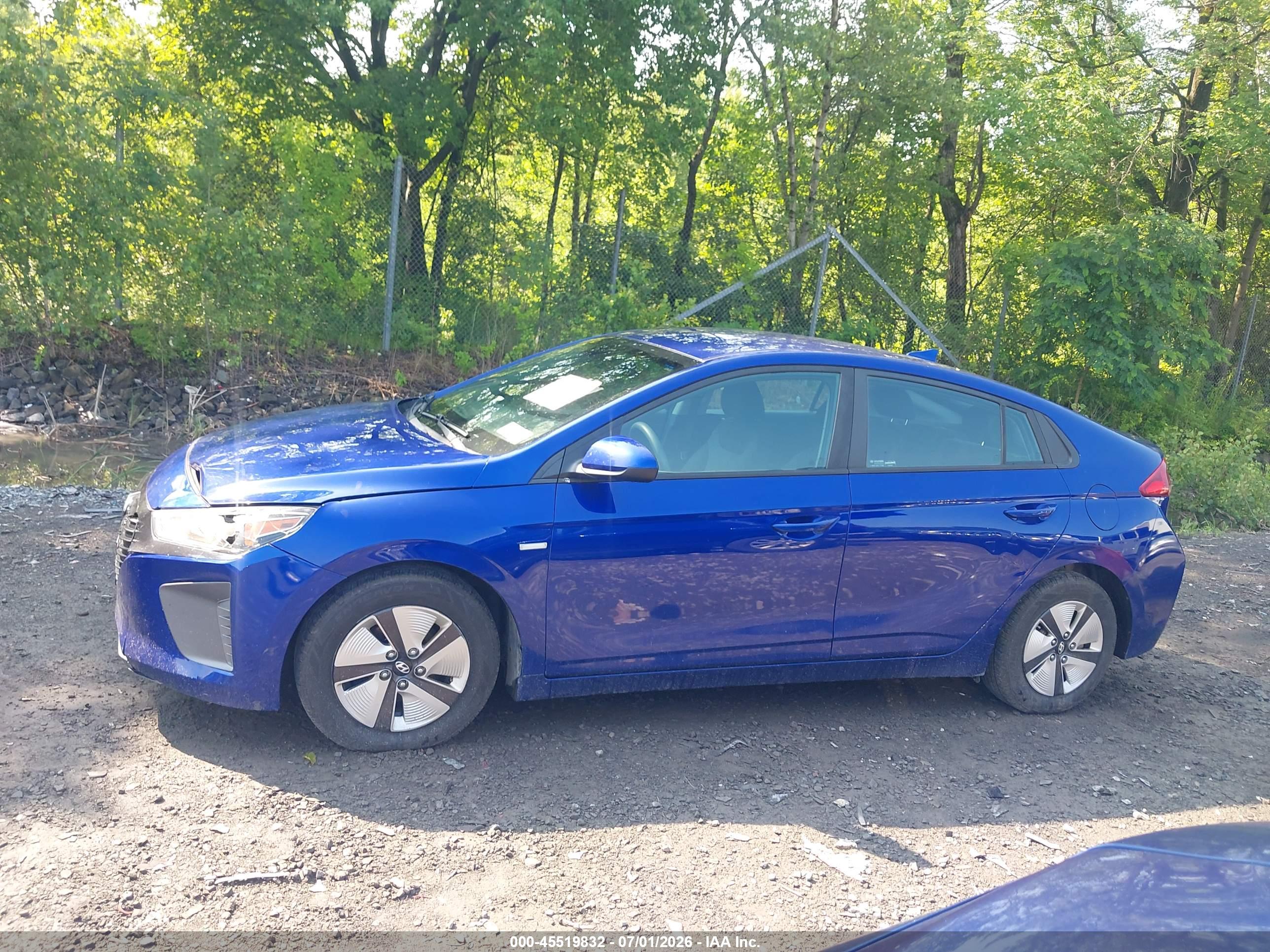 2019 HYUNDAI IONIQ HYBRID BLUE