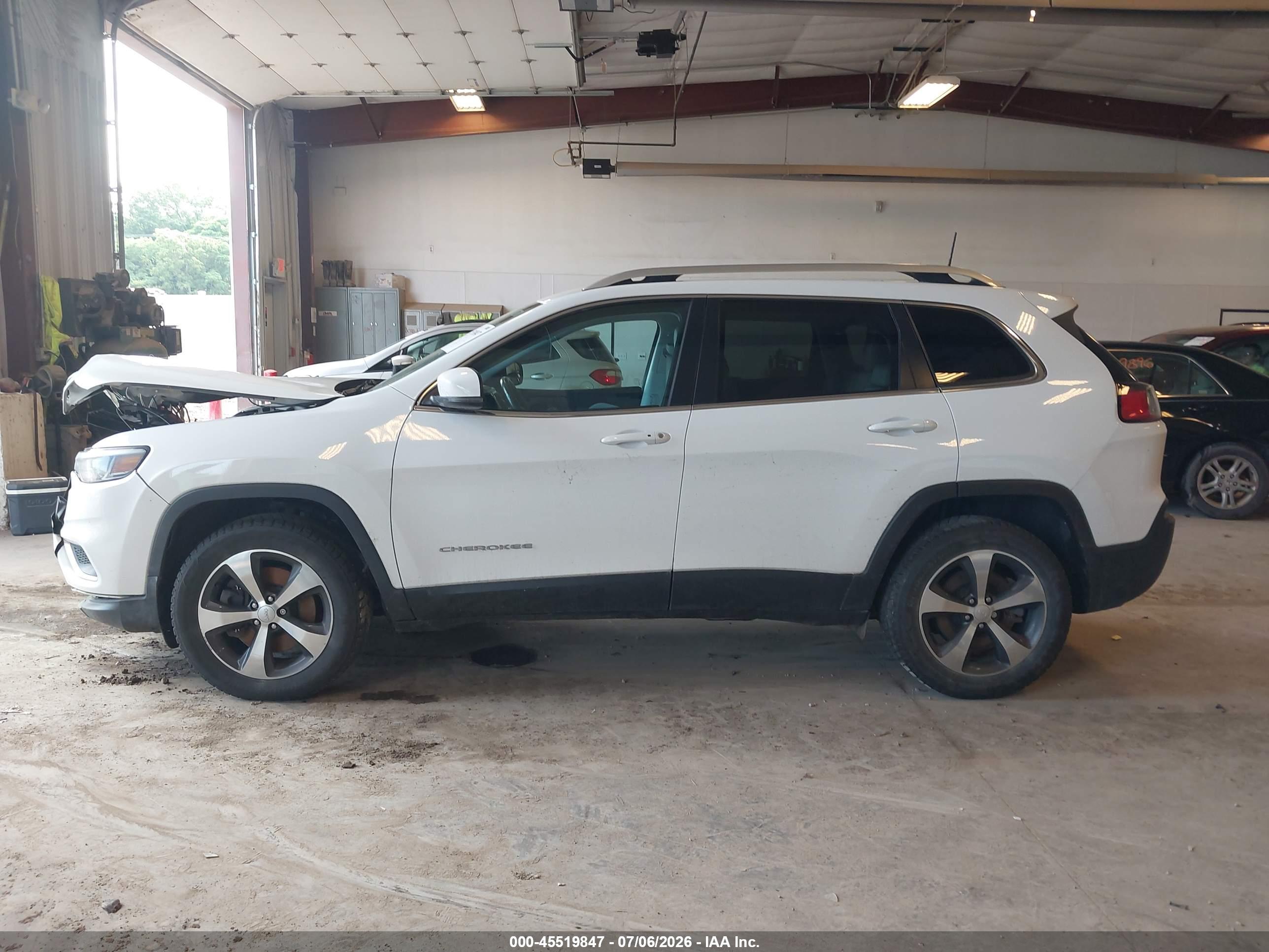 2019 JEEP CHEROKEE LIMITED 4X4