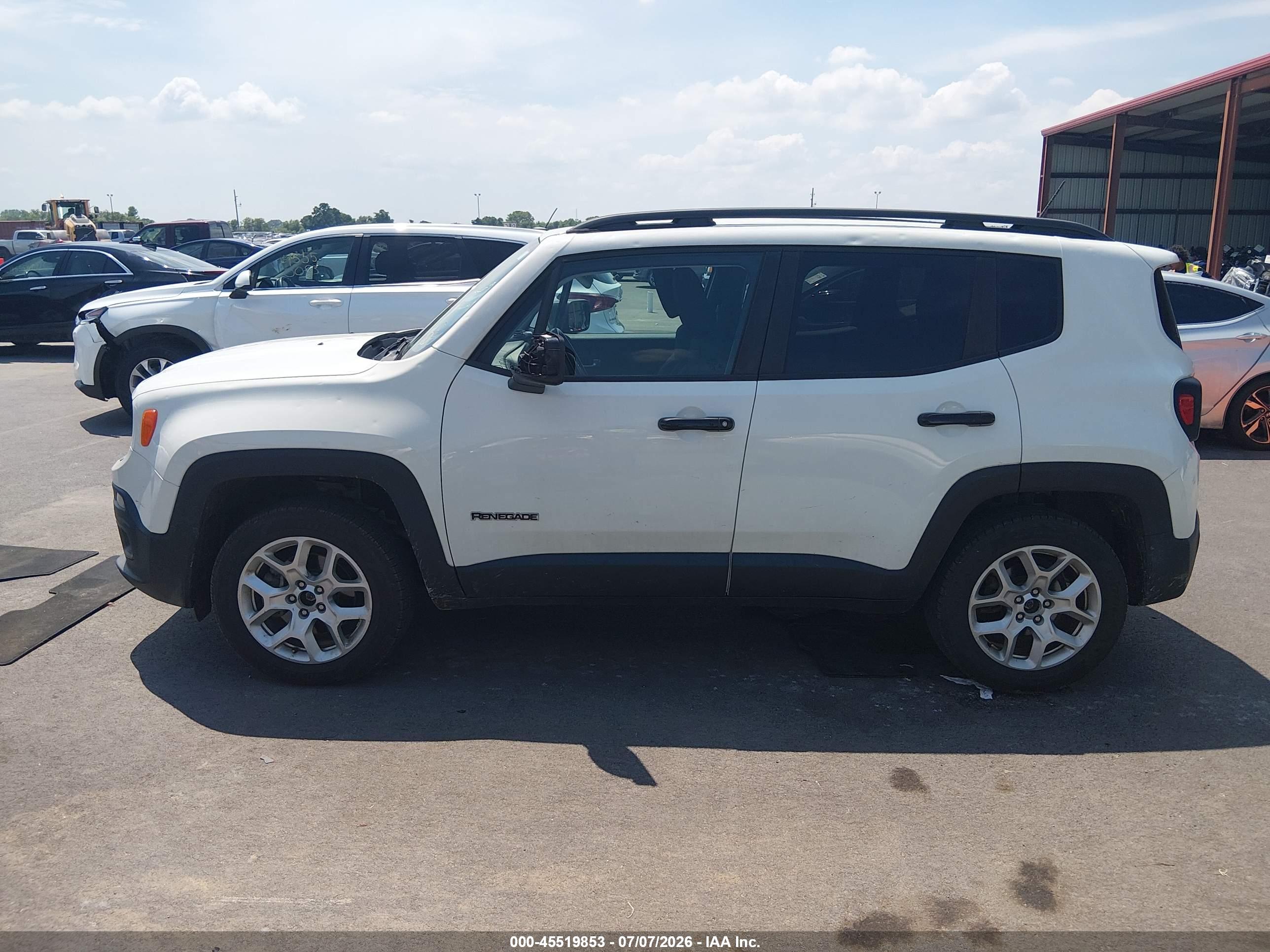 2017 JEEP RENEGADE LATITUDE 4X4