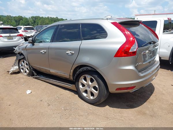 2016 VOLVO XC60 T5 PREMIER