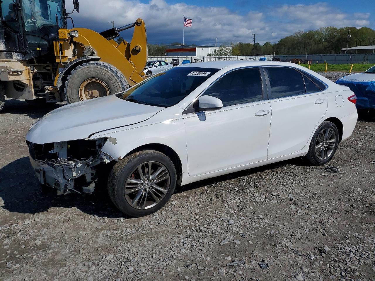 2015 TOYOTA CAMRY