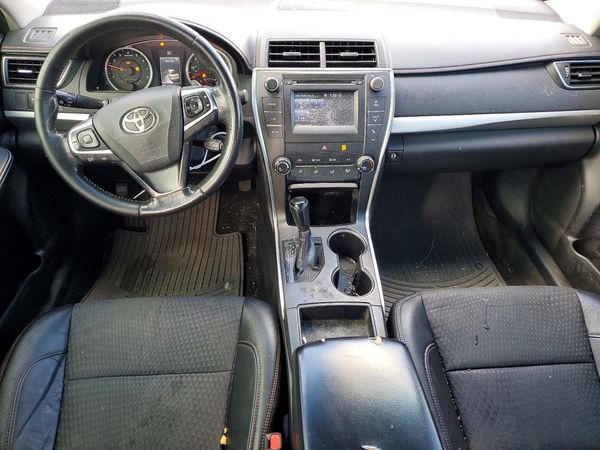 2015 TOYOTA CAMRY