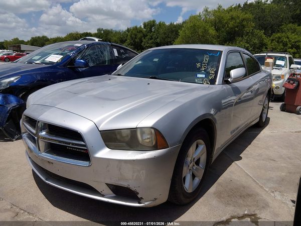 2012 DODGE CHARGER SE