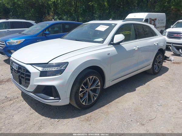 2020 AUDI Q8