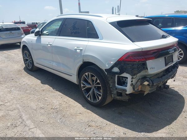 2020 AUDI Q8