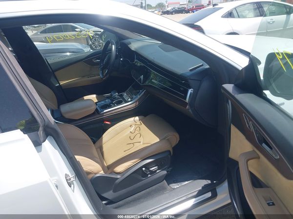 2020 AUDI Q8
