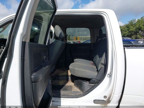 2017 RAM 3500 TRADESMAN  4X4 8' BOX