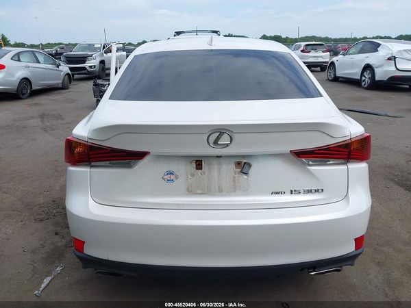 2018 LEXUS IS 300
