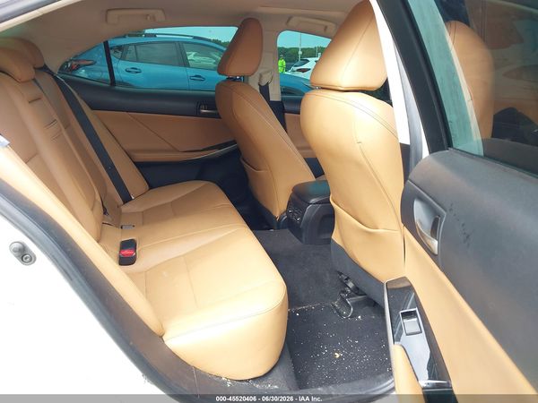 2018 LEXUS IS 300
