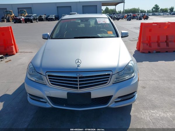 2014 MERCEDES-BENZ C 300 LUXURY 4MATIC