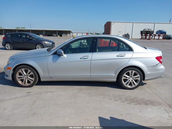 2014 MERCEDES-BENZ C 300 LUXURY 4MATIC