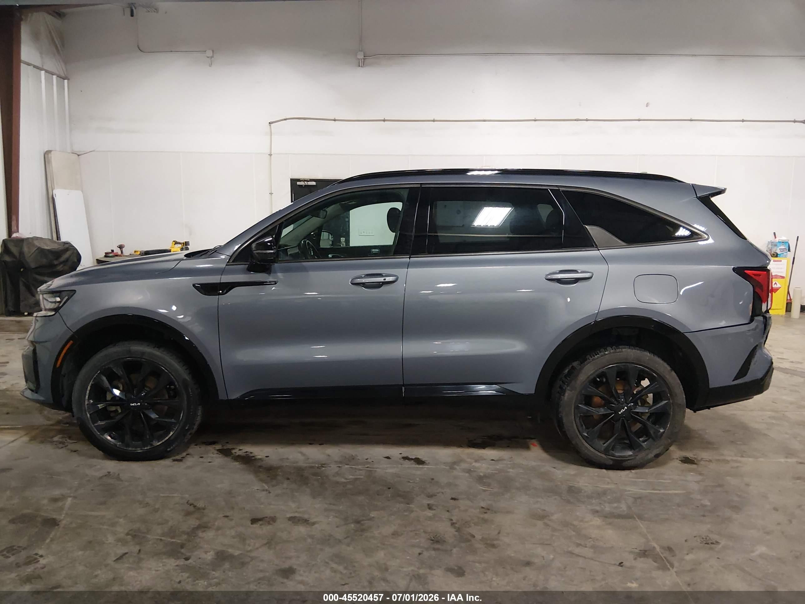 2022 KIA SORENTO SX
