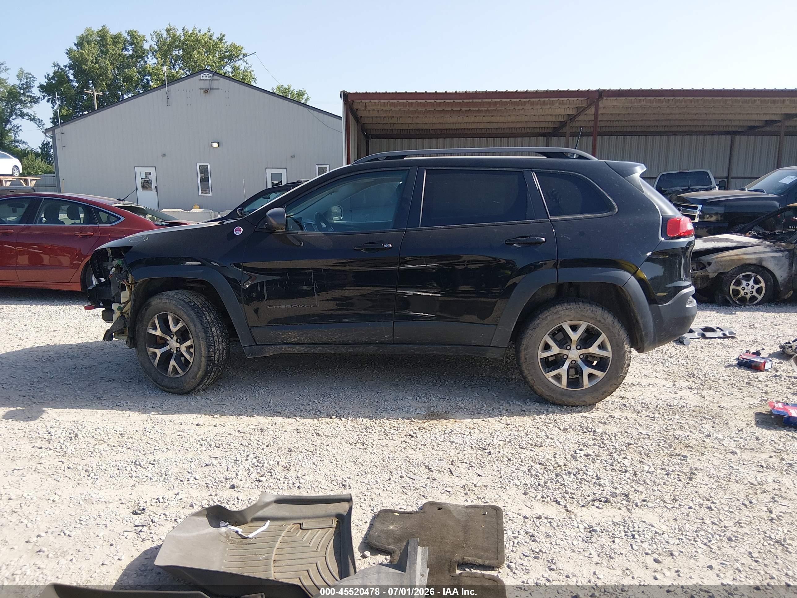 2017 JEEP CHEROKEE TRAILHAWK