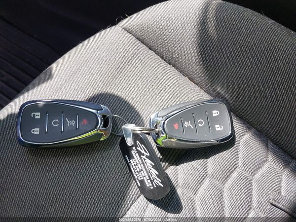 2019 CHEVROLET EQUINOX LT — I11