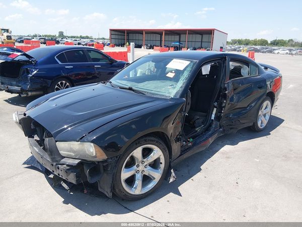 2013 DODGE CHARGER SXT