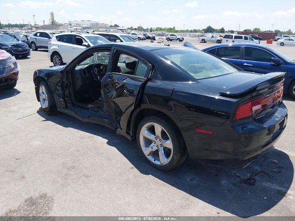 2013 DODGE CHARGER SXT