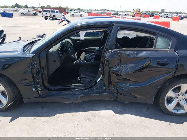 2013 DODGE CHARGER SXT
