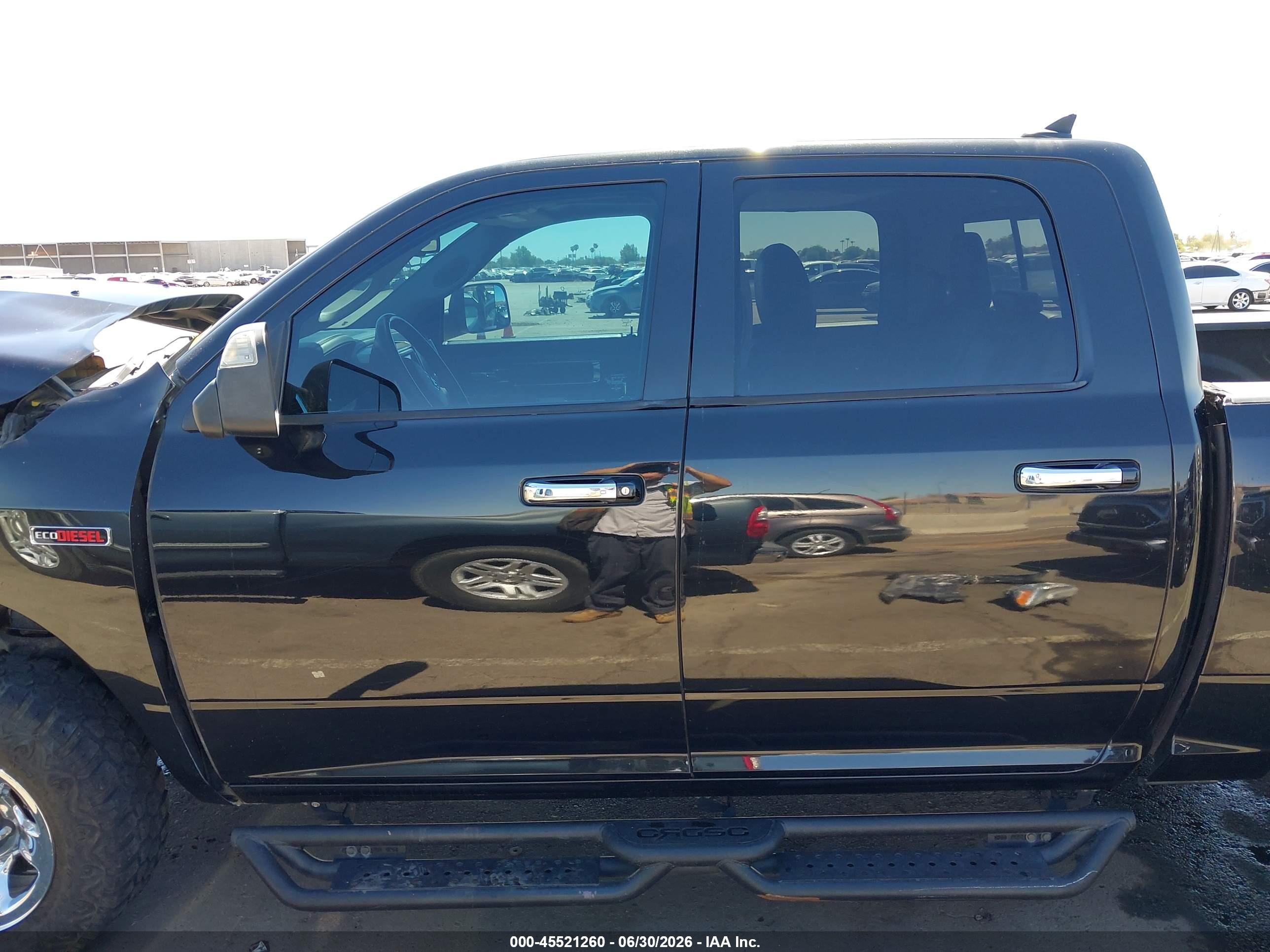 2017 RAM 1500 LARAMIE  4X4 5'7 BOX