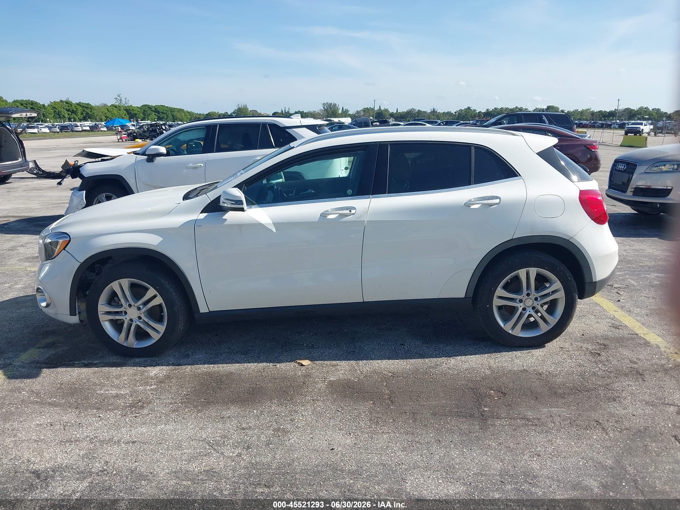 2020 MERCEDES-BENZ GLA 250 GLA250