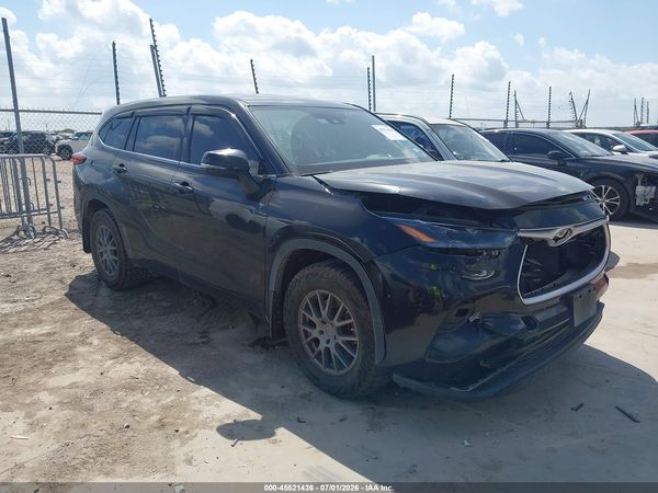 2021 TOYOTA HIGHLANDER LE