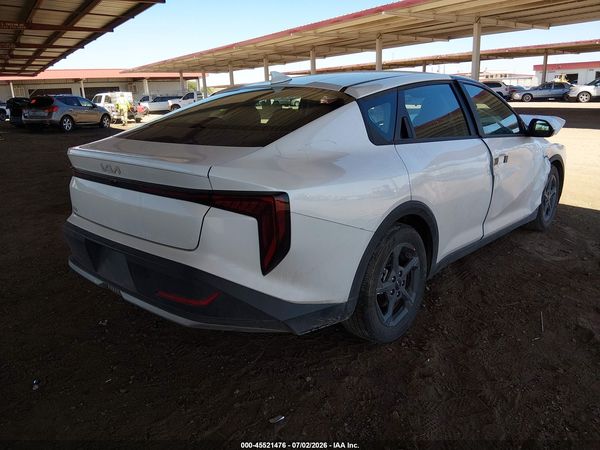 2026 KIA K4 LXS