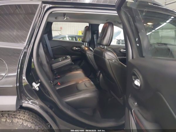 2019 JEEP CHEROKEE TRAILHAWK 4X4