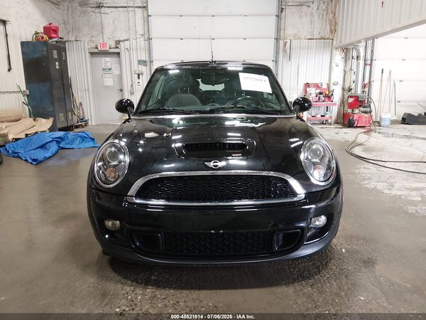 2012 MINI COOPER S