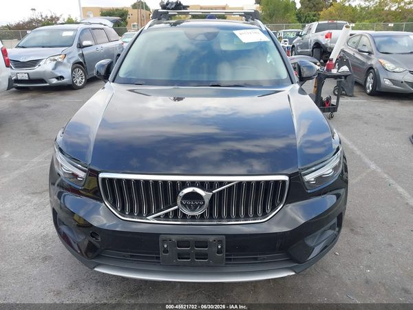 2019 VOLVO XC40 T5 INSCRIPTION