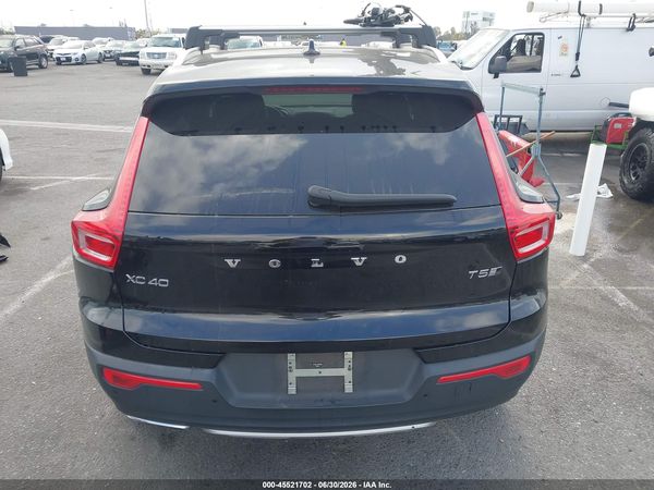 2019 VOLVO XC40 T5 INSCRIPTION