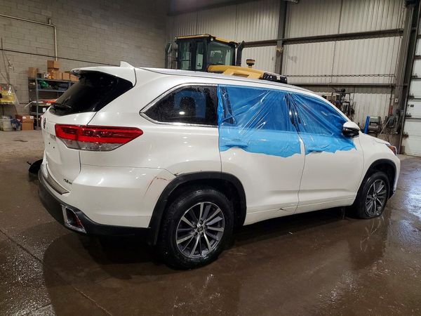 2018 TOYOTA HIGHLANDER SE/XLE