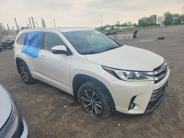 2018 TOYOTA HIGHLANDER SE/XLE