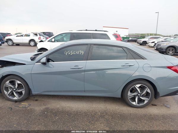 2022 HYUNDAI ELANTRA SEL