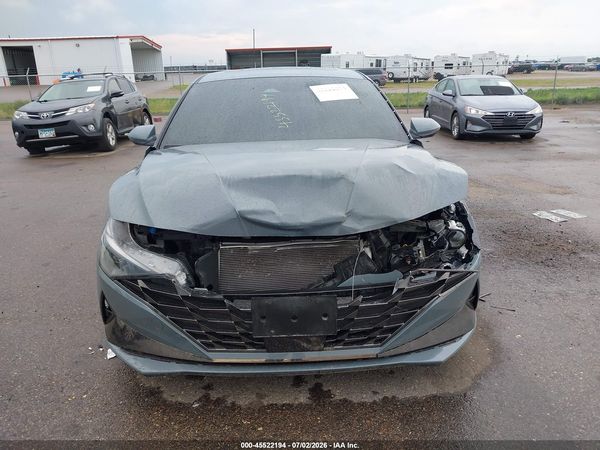 2022 HYUNDAI ELANTRA SEL