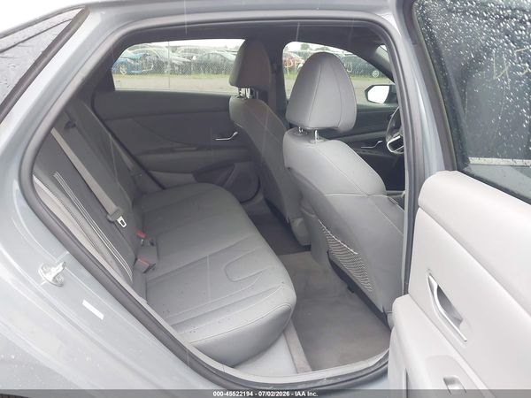 2022 HYUNDAI ELANTRA SEL