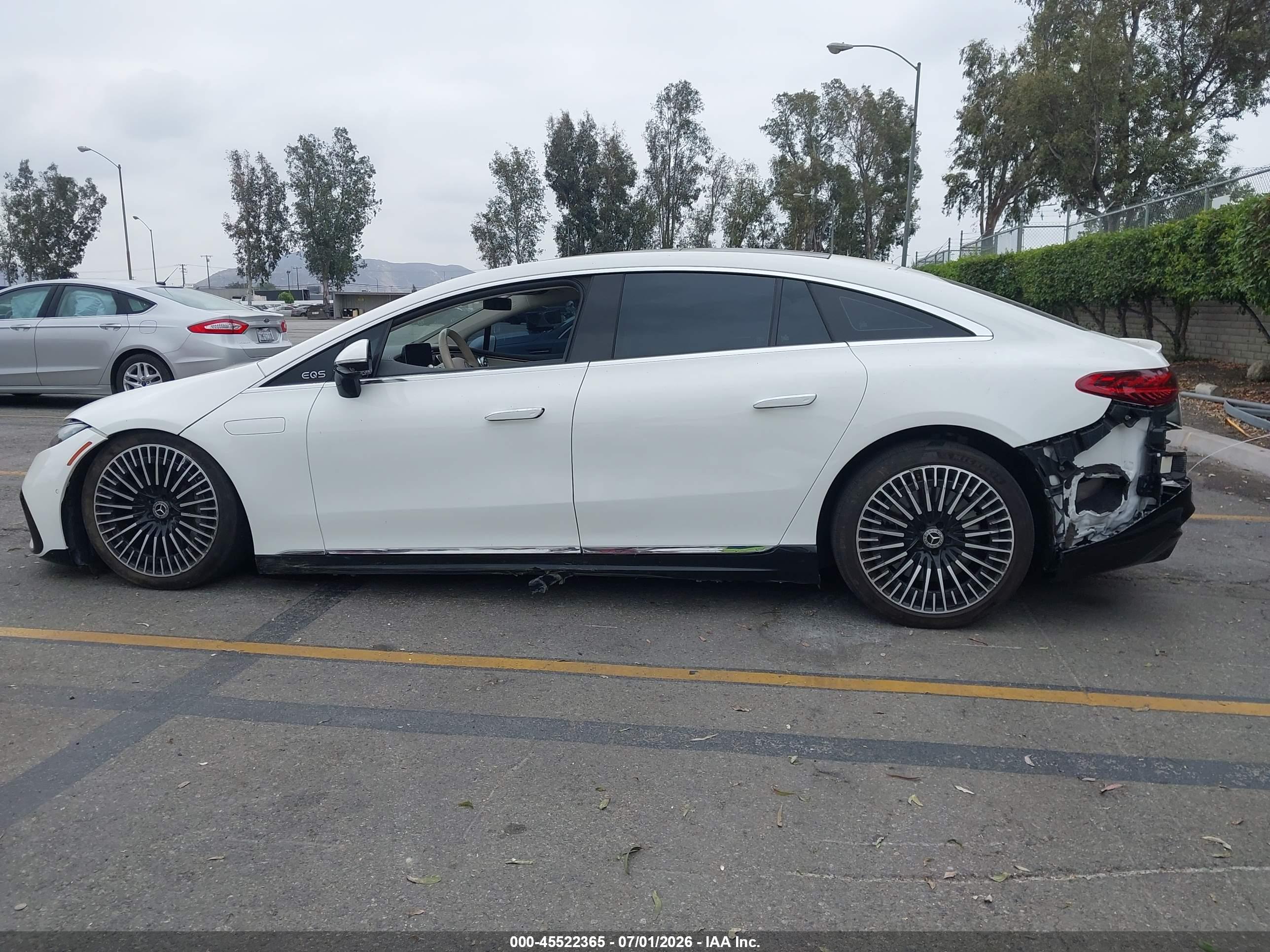 2023 MERCEDES-BENZ EQS 450+