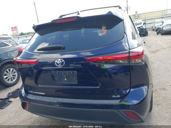 2023 TOYOTA HIGHLANDER XLE