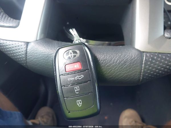 2024 TOYOTA TUNDRA SR5
