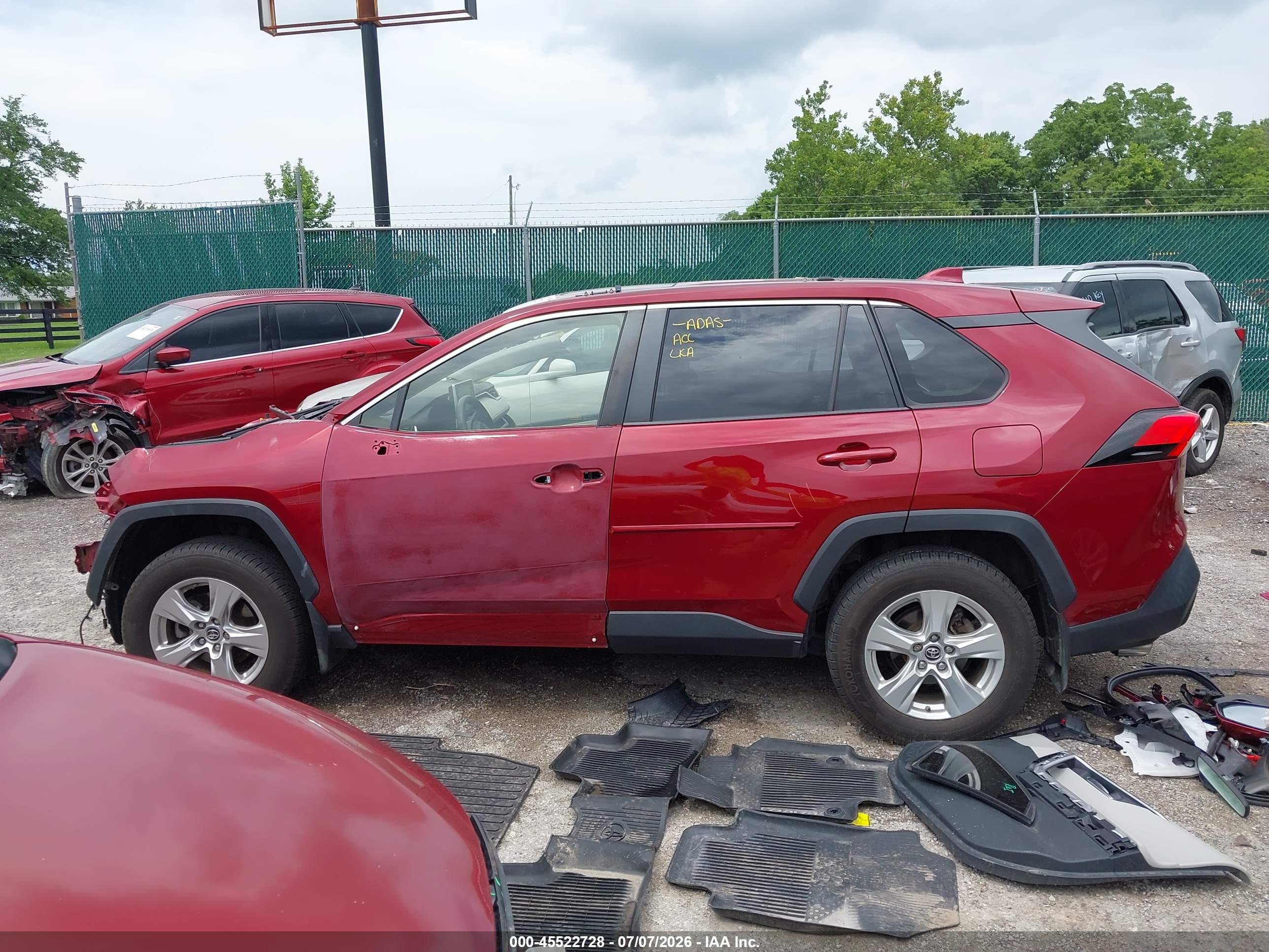 2019 TOYOTA RAV4 XLE