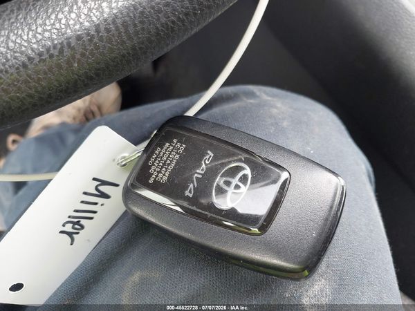 2019 TOYOTA RAV4 XLE