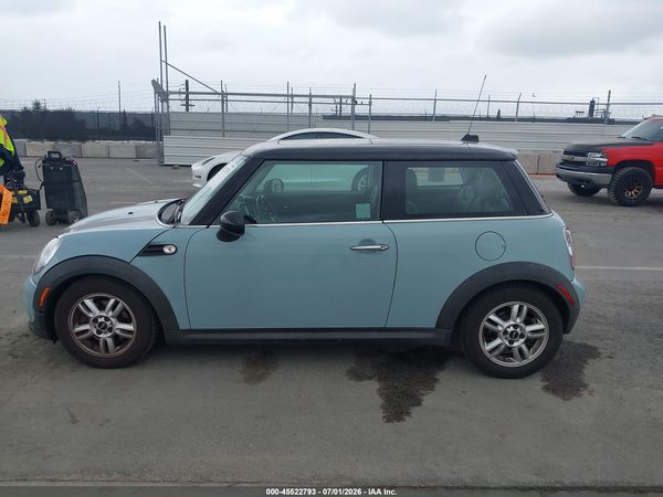 2013 MINI HARDTOP COOPER
