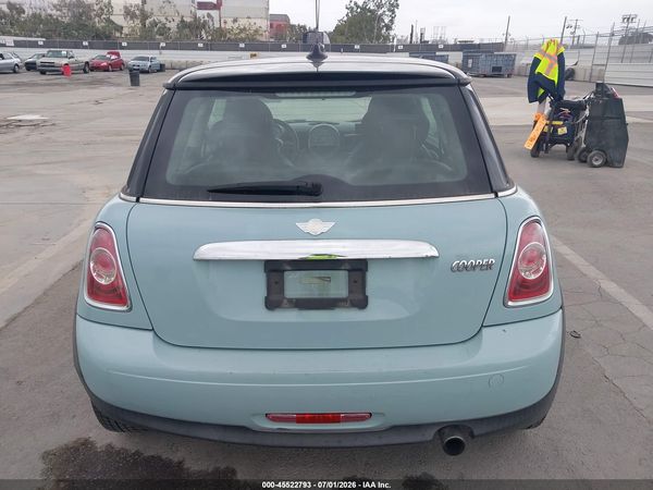 2013 MINI HARDTOP COOPER