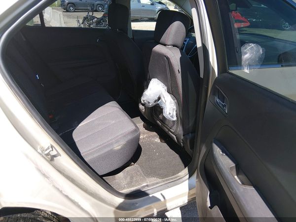 2015 CHEVROLET EQUINOX LT — I8