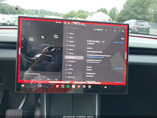 2026 TESLA MODEL Y