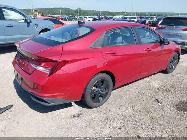 2022 HYUNDAI ELANTRA SEL